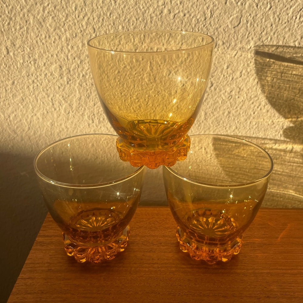 Vintage Honey Glass with Flower base - set of 10 stackable